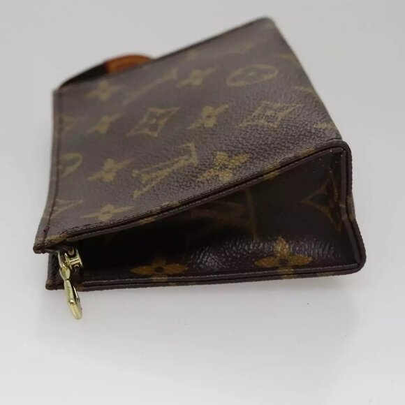 LOUIS VUITTON Monogram Poche Toilette 15 Pouch - Picture 13 of 16